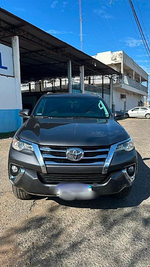 Hilux Sw4 Srv 4x2 2.7 Automático Flex 2020/2020 em Várzea Grande - MT