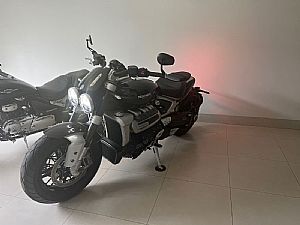 Tryumph Rocket III R 2500cc