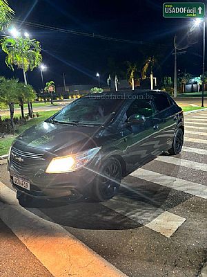 Onix Joy Hatch 1.0 Mecânico Flex 2016/2017 em Rondonópolis - MT