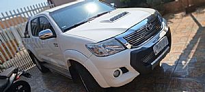 Hilux Srv Cd D4-d 3.0 4x4 Tdi Automático Diesel 2014/2014 em Várzea Grande - MT