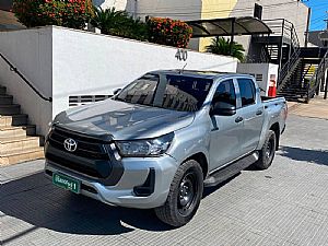 Hilux Cd 2.8 4x4 Mecânico Diesel 2022/2022 em Cuiabá - MT