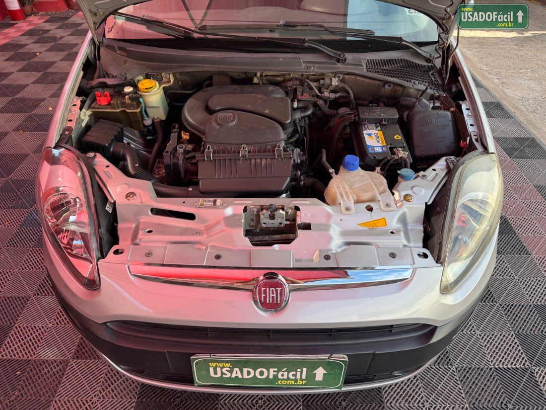 FIAT Punto Attractive Italia 1.4 Fire Flex 5P 2014/2015 — foto 13 de 15