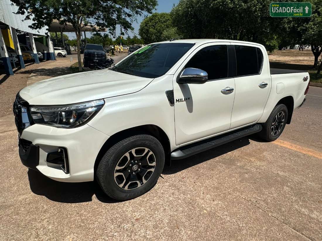 Toyota Hilux SRX CD 2.8 4x4 TDI Automático Diesel 2019/2020 — foto 3 de 17