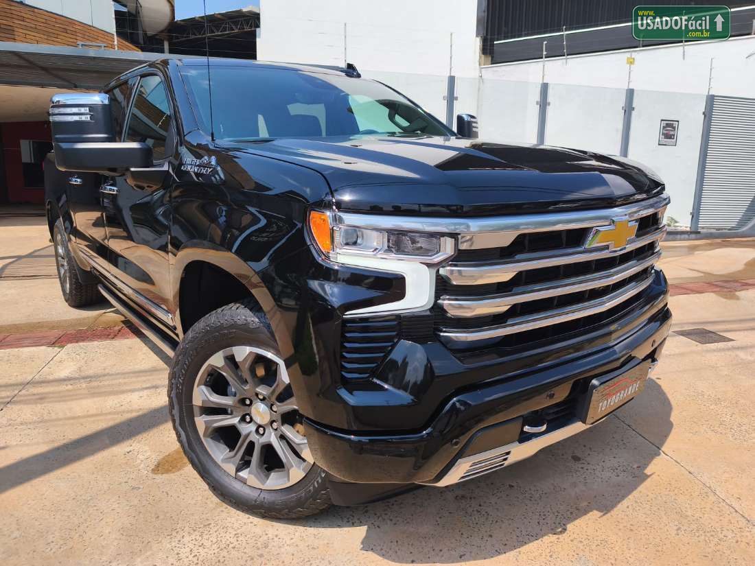 CHEVROLET/GM Silverado High Country 5.3 V8 AWD Automático 2025/2025 — foto 2 de 12