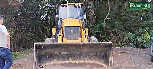RETROESCAVADEIRA JCB 3CX