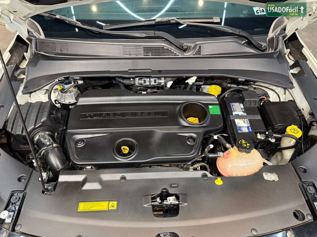 Jeep Commander Overland TD380 2.0 4x4 Automático Diesel 7 lugares 2022/2022 — foto 6 de 17