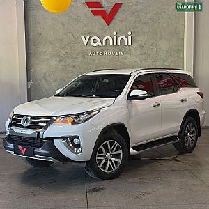Toyota Hilux Sw4 2017