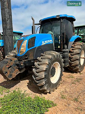 TRATOR NEW HOLLAND T7-205
