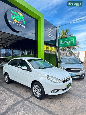 Grand Siena Attractive 1.4 Evo Fire Flex 2015/2016 em Várzea Grande - MT