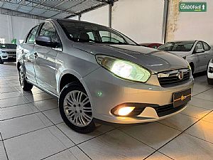 Grand Siena Essence Dualogic 1.6 Flex