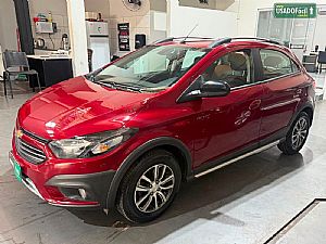 Onix Hatch Activ 1.4 Automático Flex 2017/2017 em Cuiabá - MT