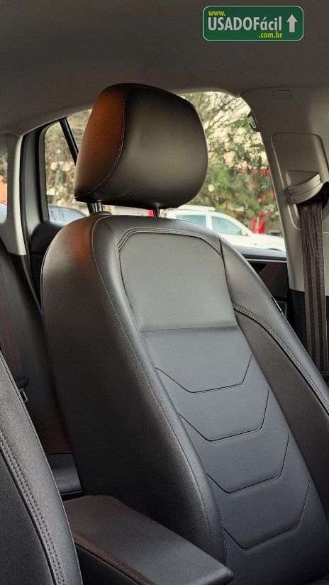 Volkswagen Virtus Comfortline 200 TSI Automático Flex 2024/2025 — foto 9 de 15