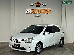 Etios Hatch X 1.3 Mecânico Flex 2015/2016 em Campo Verde - MT