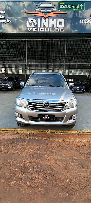 Hilux Srv Cd 2.7 4x2 Automático Flex 2015/2015 em Campo Novo do Parecis - MT