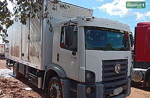 Volks 13-180 E Constellation Baú
