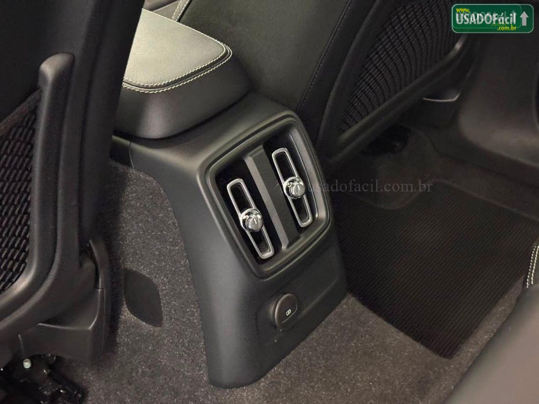 VOLVO Volvo XC 40 T-5 R-Design 1.5 FWD Híbrido 2021/2021 — foto 12 de 13