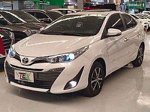 Yaris Sedan XLS Connect 1.5 Automático Flex