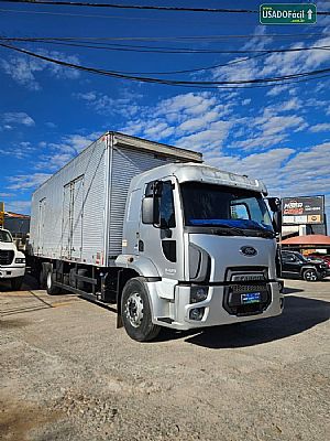 Cargo Baú 2429 Automático Leito 2016/2017 em Cuiabá - MT