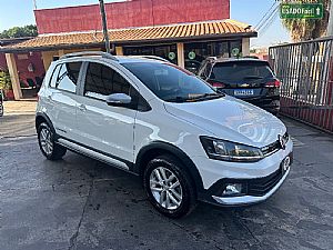 Crossfox 1.6 Total Flex 2015/2016 em Cuiabá - MT