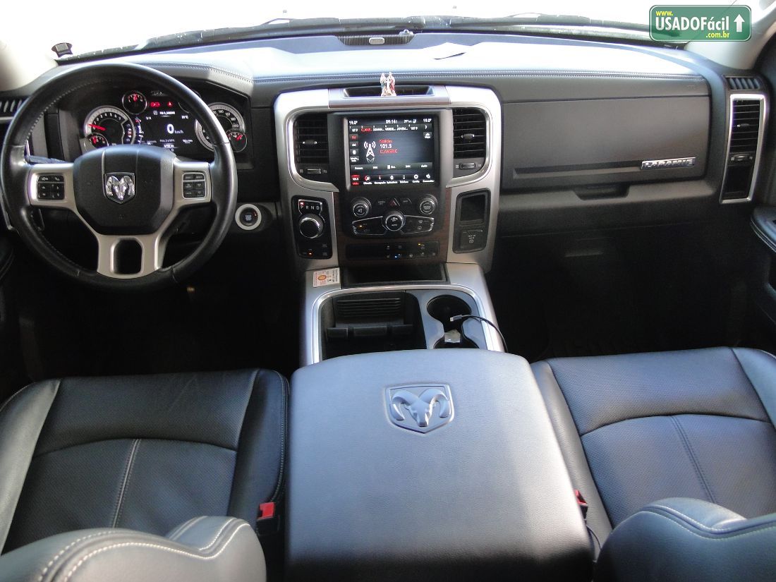 RAM Ram Classic Laramie Night Edition CD 5.7 4X4 Automático 2023/2023 — foto 10 de 11