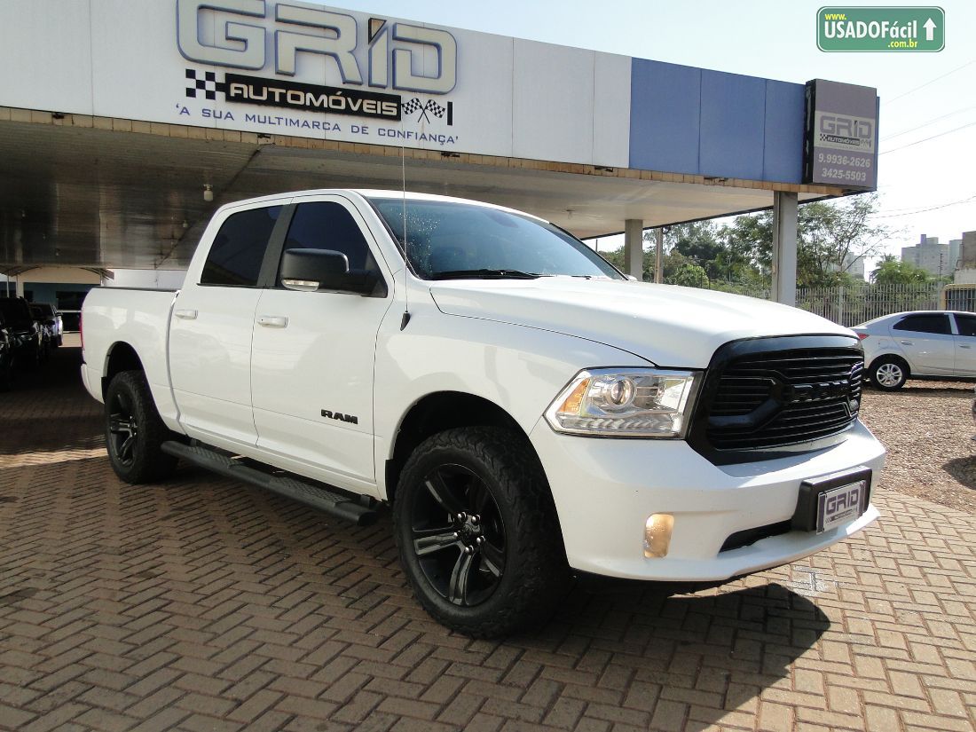 RAM Ram Classic Laramie Night Edition CD 5.7 4X4 Automático 2023/2023 — foto 4 de 11