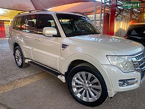 Pajero Hpe Full 3.2 4x4 Turbo Intercooler Automático Diesel 2015/2015 em Várzea Grande - MT