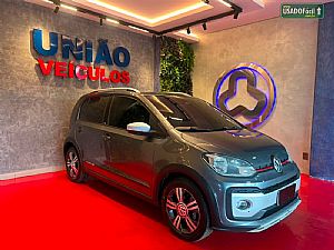 Up! Cross 1.0 Tsi Total Flex 5p 2017/2018 em Campo Verde - MT