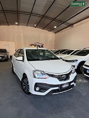 Etios Sedan Platinum 1.5 Automático Flex