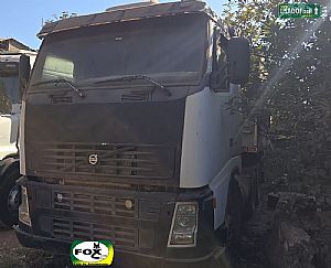 Volvo Fh-12 460 6x4 Bitrem Noma 2001 2004/2004 em Cuiabá - MT
