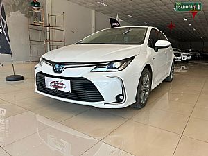 Corolla Altis Hybrid 1.8 Automático Flex Híbrido