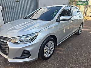 Onix Hatch Lt 1.0 Mecânico Flex 2022/2023 em Várzea Grande - MT