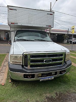 F-350 2p Diesel E5 2014/2015 em Cuiabá - MT
