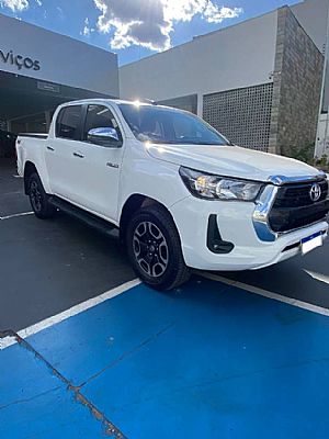 Hilux Srv Cd 2.8 4x4 Tdi Automático Diesel 2022/2022 em Cuiabá - MT