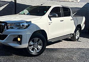 Hilux Sr Cd 2.7 4x2 Automático Flex 2020/2021 em Campo Novo do Parecis - MT