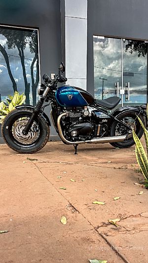 Bonneville Bobber 1200