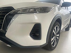 Kicks Exclusive 1.6 Automático Flex 2023/2024 em Sorriso - MT