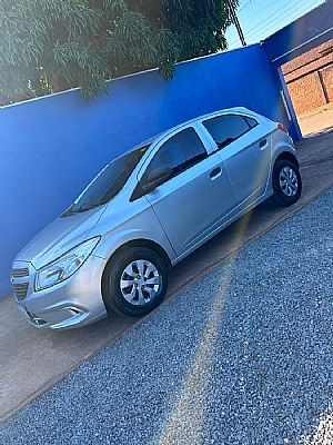 Onix Hatch Ls 1.0 Mecânico Flex 2016/2016 em Várzea Grande - MT