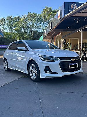 Onix Hatch Premier 1.0 Turbo Automático Flex 2020/2020 em Várzea Grande - MT