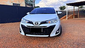 Yaris Hatch Xs Connect 1.5 Automático Flex 2021/2022 em Rondonópolis - MT