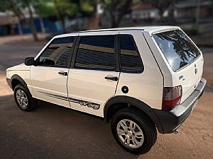 Uno Mille Way Economy Fire 1.0 Flex 4p 2011/2011 em Várzea Grande - MT