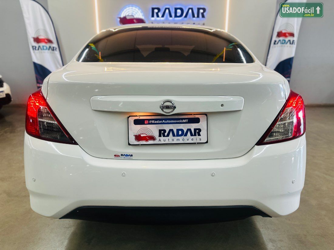 Nissan Versa SV 1.6 Automático FlexStart 2016/2017 — foto 5 de 16