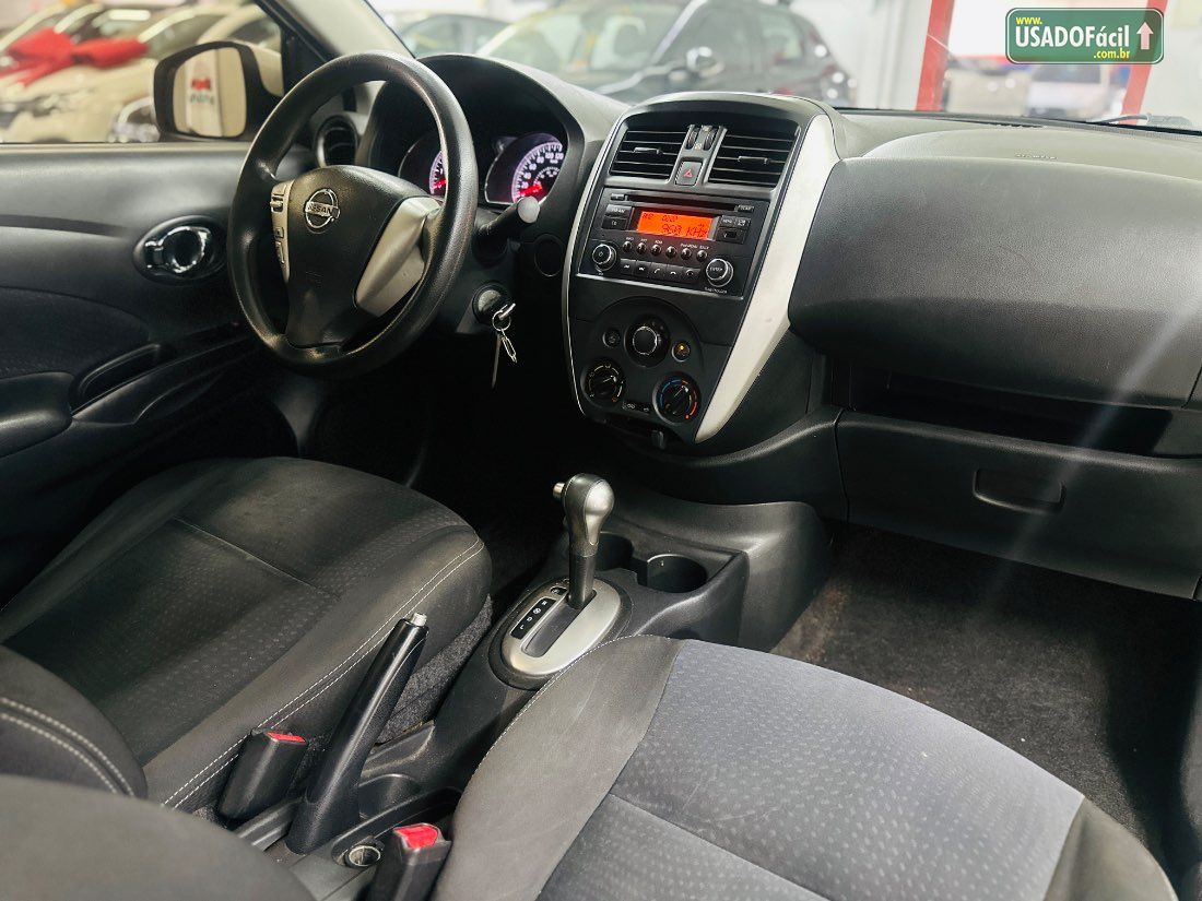 Nissan Versa SV 1.6 Automático FlexStart 2016/2017 — foto 11 de 16
