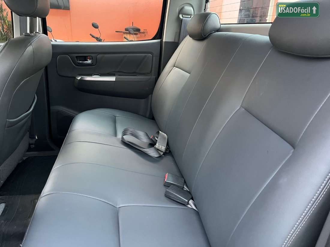 Toyota Hilux SRV CD 2.7 4X2 Automático Flex 2014/2015 — foto 9 de 10