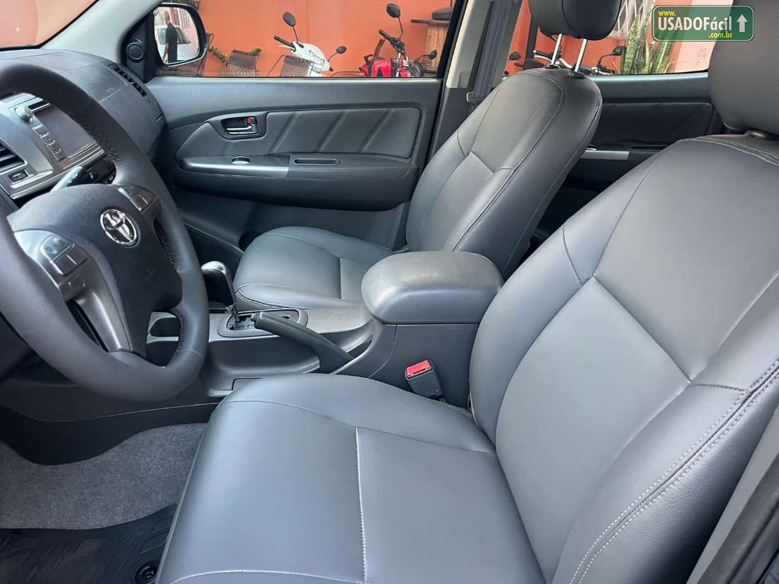 Toyota Hilux SRV CD 2.7 4X2 Automático Flex 2014/2015 — foto 8 de 10