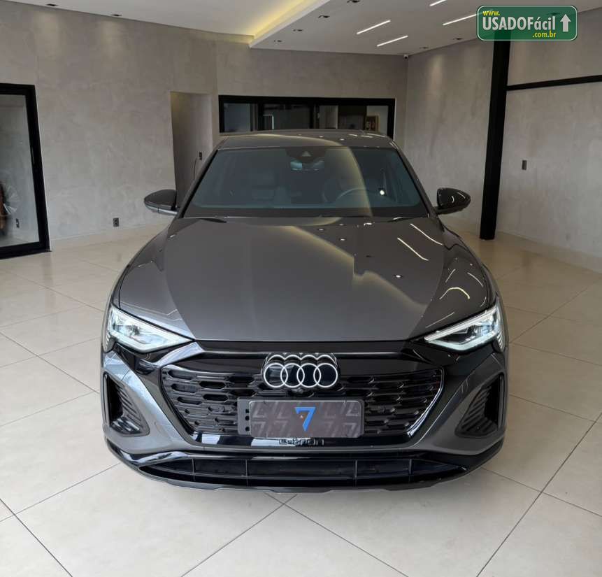 Audi Audi Q8 E-Tron Performance Black Elétrico 2023/2024 — foto 2 de 23