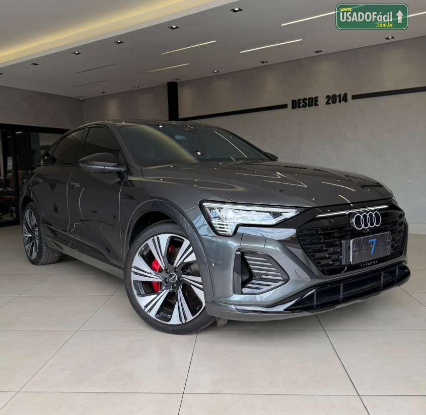 Audi Audi Q8 E-Tron Performance Black Elétrico