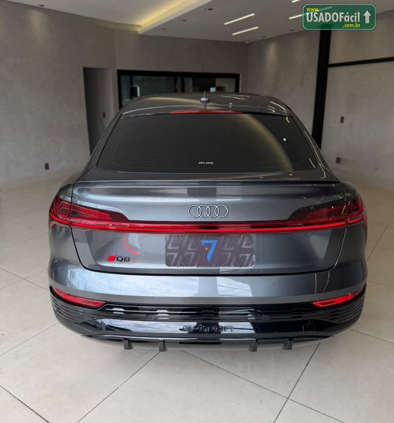 Audi Audi Q8 E-Tron Performance Black Elétrico 2023/2024 — foto 5 de 23