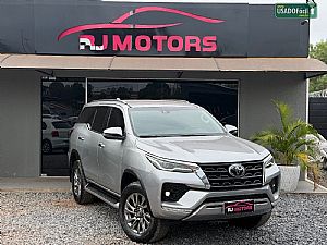 Hilux Sw4 Srx 2.8 4x4 Tdi Automático Diesel 2021/2021 em Várzea Grande - MT