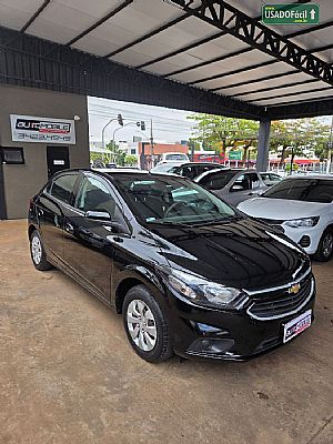 Onix Hatch Lt 1.0 Mecânico Flex 2017/2017 em Rondonópolis - MT