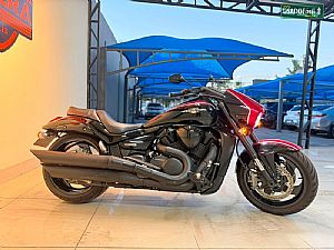 Suzuki Boulevard M1800r B.o.s.s. 2015/2016 em Cuiabá - MT